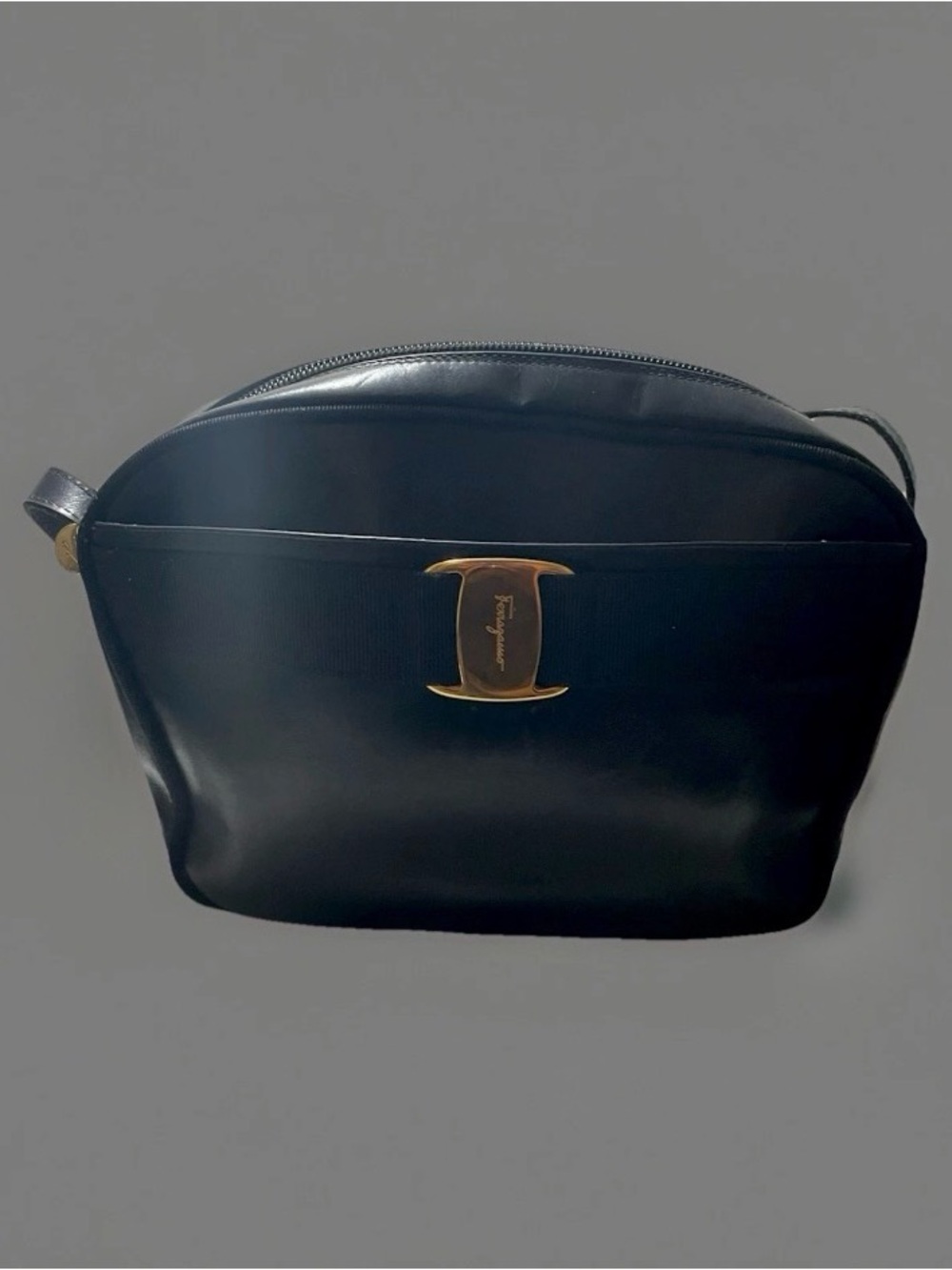 Salvatore Ferragamo Vara Bow Shoulder Bag Leather Black Gold VINTAGE PROJECT BAG